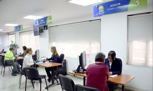 Más de 600 miembros de la Policía beneficiados con nuestro programa créditos
